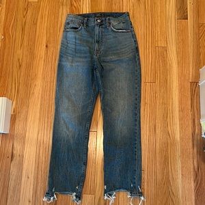 A&F Zoe Natural Rise Straight Jeans